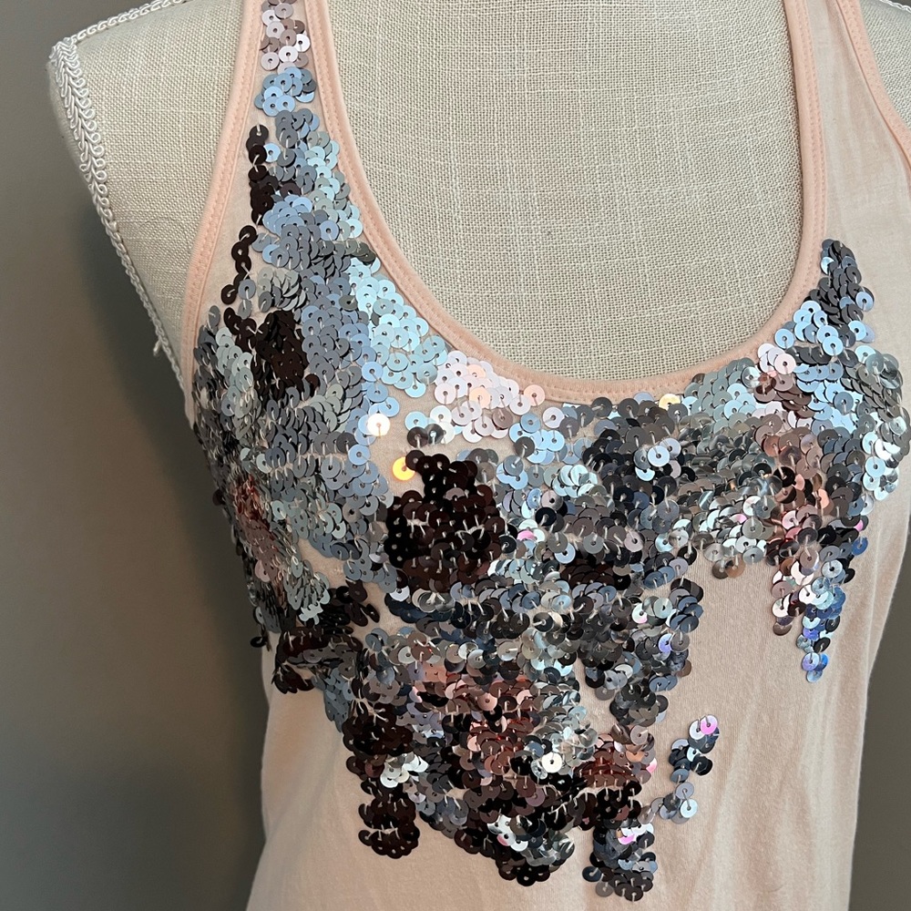 Express Tank Top - Picture 3 of 4